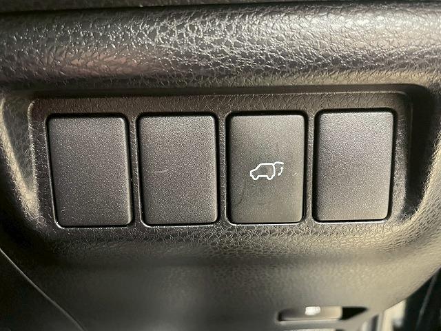 ハリアー ＰＲＥＭＩＵＭ　フルエアロ　社外ＲＡＹＳ１９ｉｎＡＷ　ＲＯＪＡＭキャリパーカバー　９型ナビＴＶ　社外ツィーター　ビルトインＥＴＣ　ハーフレザー　セーフティセンス　レーダークルコン　パワーシート　電動リアゲート（26枚目）