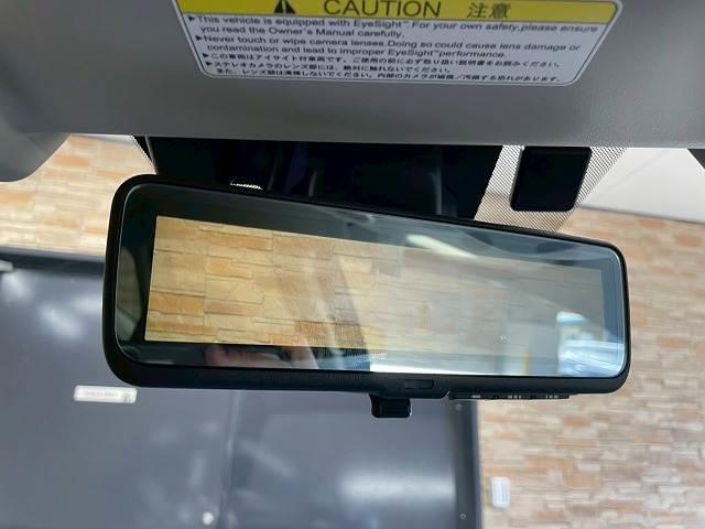 フォレスター プレミアム　純正８インチナビＴＶ　バックカメラ　ＢＳＭ　ＥＴＣ　アイサイト　シートヒーター　デジタルインナーミラー　電動リアゲート　ＬＥＤヘッド　社外１８インチアルミ　スマートキープッシュスタート　ハーフレザー（8枚目）