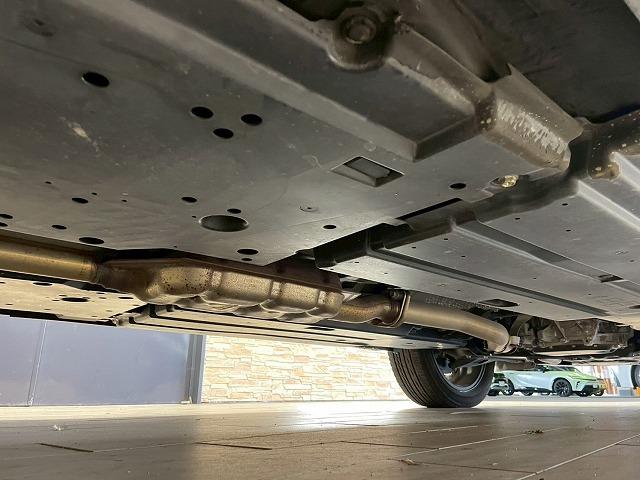 フォレスター プレミアム　純正８インチナビＴＶ　バックカメラ　ＢＳＭ　ＥＴＣ　アイサイト　シートヒーター　デジタルインナーミラー　電動リアゲート　ＬＥＤヘッド　社外１８インチアルミ　スマートキープッシュスタート　ハーフレザー（22枚目）