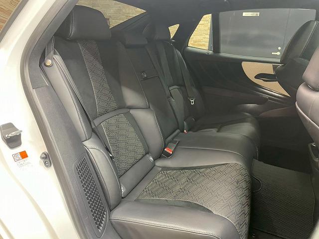 ＬＳ ＬＳ５００ｈ　Ｆスポーツ　サンルーフ　１２．３型メーカーナビ　マクレビ　電動リアゲート　シートヒーター　シートクーラー　ＨＵＤ　アラウンドビューモニター　ドラレコ　デジタルインナーミラー　３眼ＬＥＤ　ステアリングヒーター（58枚目）