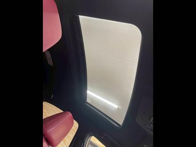 ＮＸ ＮＸ２００ｔ　Ｆスポーツ　メーカーナビＴＶ　サンルーフ　レザー　シートメモリー　シートヒーター　シートクーラー　ステアリングヒーター　純正アルミホイール　ＥＴＣ　赤革　ヘッドアップディスプレイ　電動リアゲート　ＡＣ１００Ｖ（9枚目）