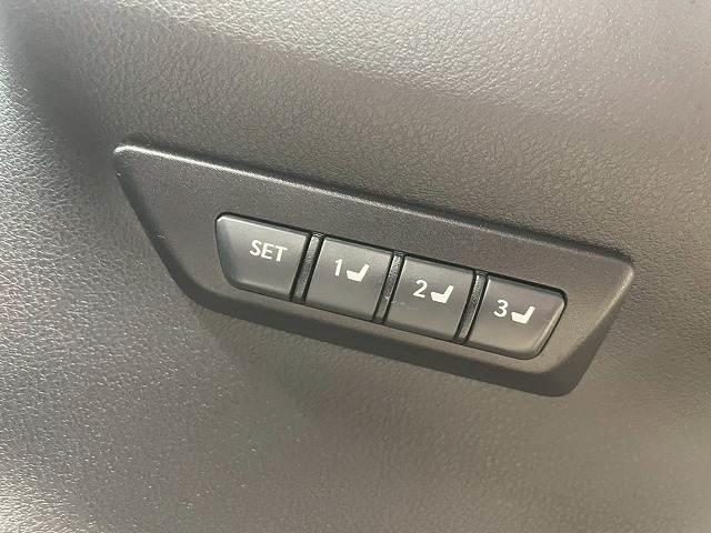 ＮＸ ＮＸ２００ｔ　Ｆスポーツ　メーカーナビＴＶ　サンルーフ　レザー　シートメモリー　シートヒーター　シートクーラー　ステアリングヒーター　純正アルミホイール　ＥＴＣ　赤革　ヘッドアップディスプレイ　電動リアゲート　ＡＣ１００Ｖ（11枚目）