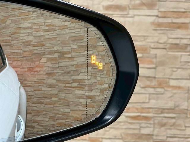 NX NX300h Fスポーツ サンルーフ 全周囲 レーダークルーズコントロール シートヒーター ベンチレーション ステアリングヒーター ブラインドスポットモニター メモリー付きパワーシート ドライブレコーダー付き 電動リアゲート(11枚目)