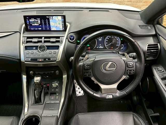 NX NX300h Fスポーツ サンルーフ 全周囲 レーダークルーズコントロール シートヒーター ベンチレーション ステアリングヒーター ブラインドスポットモニター メモリー付きパワーシート ドライブレコーダー付き 電動リアゲート(32枚目)