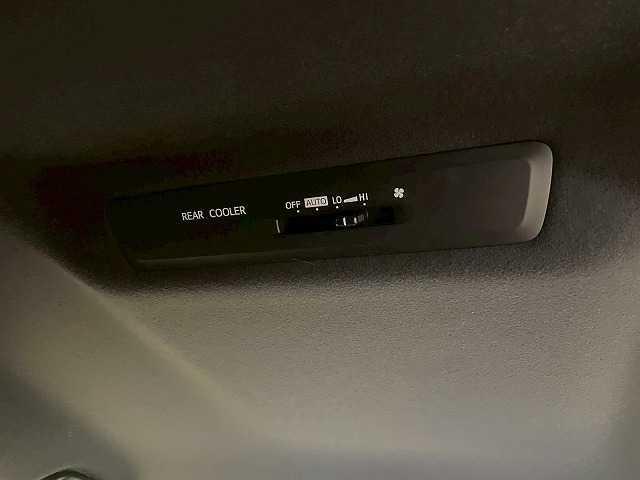 ヴォクシー ZS 純正10インチナビTV バックカメラ ETC クルーズコントロール セーフティセンス レーンキープアシスト 7人乗 3列シート LEDヘッド CDDVD再生 フルセグTV Bluetooth SD録音(10枚目)