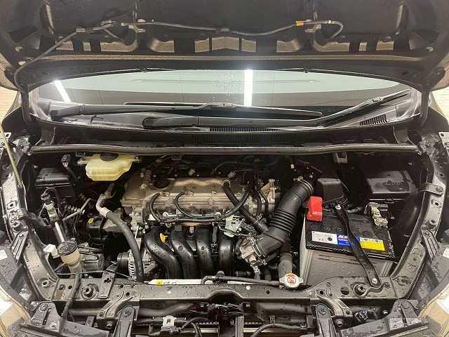 ヴォクシー ZS 純正10インチナビTV バックカメラ ETC クルーズコントロール セーフティセンス レーンキープアシスト 7人乗 3列シート LEDヘッド CDDVD再生 フルセグTV Bluetooth SD録音(18枚目)