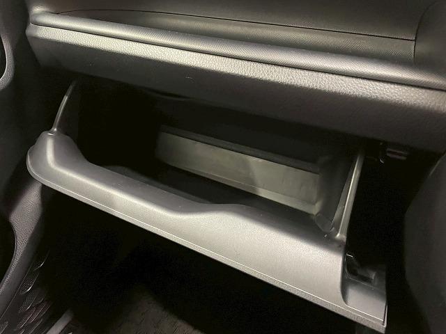 ヴォクシー ZS 純正10インチナビTV バックカメラ ETC クルーズコントロール セーフティセンス レーンキープアシスト 7人乗 3列シート LEDヘッド CDDVD再生 フルセグTV Bluetooth SD録音(31枚目)