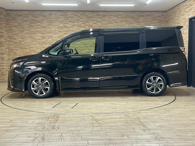 ヴォクシー ZS 純正10インチナビTV バックカメラ ETC クルーズコントロール セーフティセンス レーンキープアシスト 7人乗 3列シート LEDヘッド CDDVD再生 フルセグTV Bluetooth SD録音(68枚目)