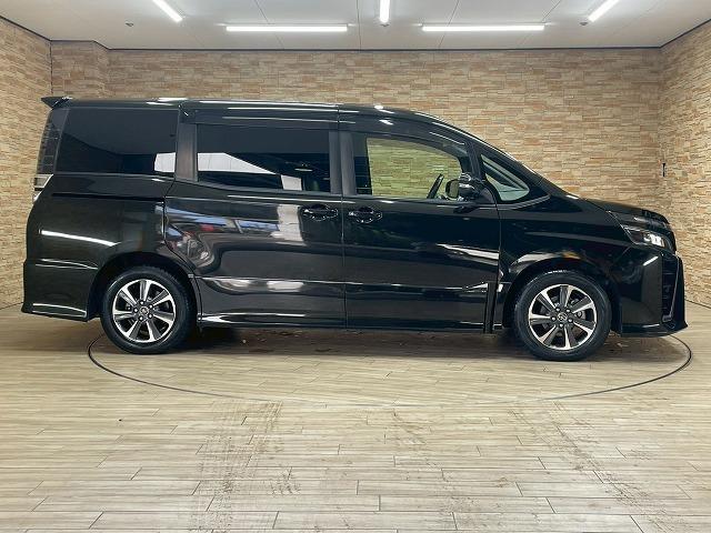 ヴォクシー ZS 純正10インチナビTV バックカメラ ETC クルーズコントロール セーフティセンス レーンキープアシスト 7人乗 3列シート LEDヘッド CDDVD再生 フルセグTV Bluetooth SD録音(69枚目)