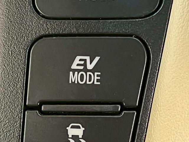 アルファードハイブリッド Ｘ　４ＷＤ　フリップダウンモニタ　追従クルコン　両側電動スライドドア　ＥＴＣ　オットマン　ＨＤＭＩ　ドラレコ　デジタルインナーミラー　ブラインドスポットモニター　パワステ　ＬＥＤヘッドライト（34枚目）