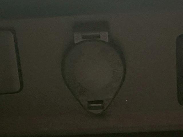 アルファードハイブリッド Ｘ　４ＷＤ　フリップダウンモニタ　追従クルコン　両側電動スライドドア　ＥＴＣ　オットマン　ＨＤＭＩ　ドラレコ　デジタルインナーミラー　ブラインドスポットモニター　パワステ　ＬＥＤヘッドライト（37枚目）