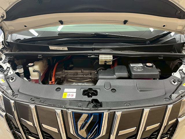 アルファードハイブリッド Ｘ　４ＷＤ　フリップダウンモニタ　追従クルコン　両側電動スライドドア　ＥＴＣ　オットマン　ＨＤＭＩ　ドラレコ　デジタルインナーミラー　ブラインドスポットモニター　パワステ　ＬＥＤヘッドライト（68枚目）