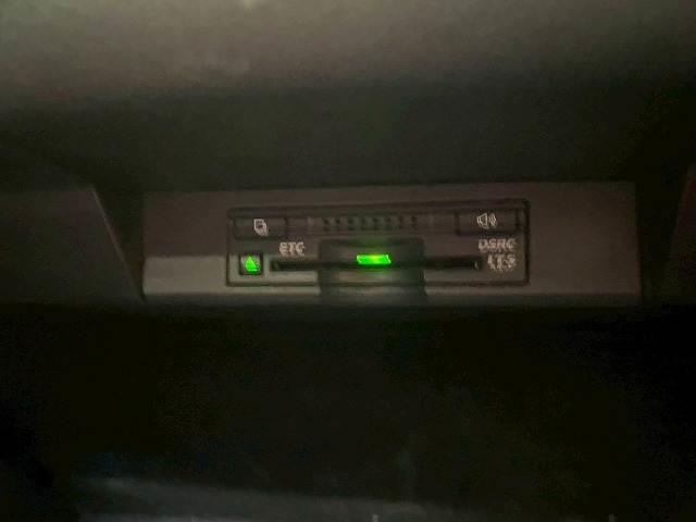 NX NX300h Fスポーツ 4WD メーカーナビTV サンルーフ エアロパーツ 赤レザー メモリー付パワーシート ドライブレコーダー シートヒーター シートベンチレーション 電動リアゲート レーダークルコン ETC 3眼LED(12枚目)