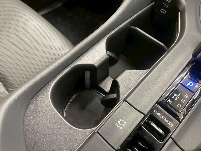 クラウンクロスオーバー RSアドバンスド 12.3型メーカーナビ 全方位モニタ BSM 純正アルミホイール シートメモリー AC100V ETC パワーシート 全方位 禁煙 衝突回避 シートヒーター パークアシスト シートクーラー 横滑り防止(36枚目)