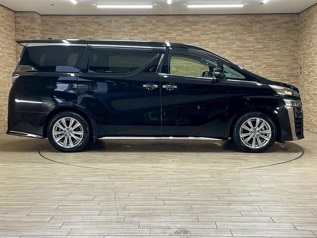 ヴェルファイア ２．５Ｚ　ゴールデンアイズ　メーカーナビ　後席フリップダウンモニター　ブラインドスポットモニター　サンルーフ　スマートキープッシュ　デジタルインナーミラー　ＣＤ、ＤＶＤ　両側電動スライド　レーダークルコン　セーフティセンス（68枚目）