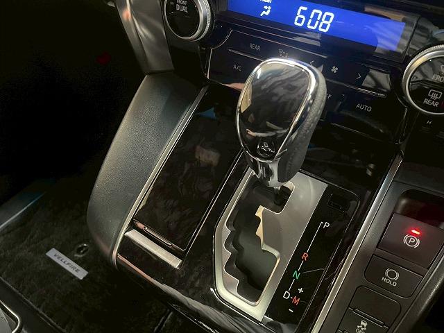 ヴェルファイア ２．５Ｚ　ゴールデンアイズ　メーカーナビ　後席フリップダウンモニター　ブラインドスポットモニター　サンルーフ　スマートキープッシュ　デジタルインナーミラー　ＣＤ、ＤＶＤ　両側電動スライド　レーダークルコン　セーフティセンス（74枚目）