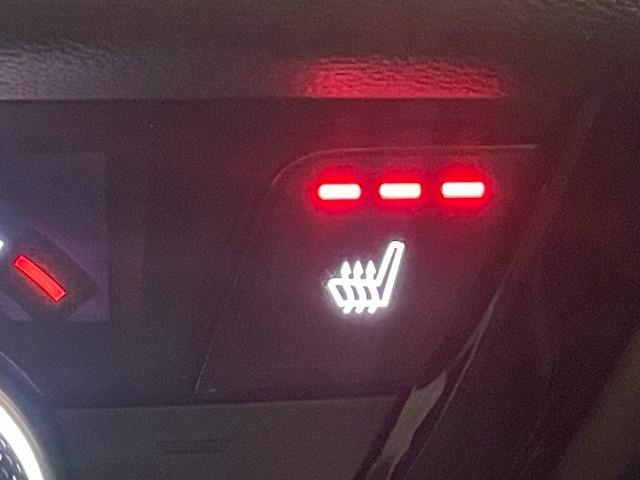 ヴェゼル ｅ：ＨＥＶ　Ｚ　Ｇａｔｈｅｒｓ９インチナビＴＶ　ホンダセンシング　ＥＴＣ　バックカメラ　ハーフレザー　シートヒーター　電動リアゲート　障害物センサー　ブラインドスポットモニター　レーンアシスト　追従クルコン　ＬＥＤ（49枚目）