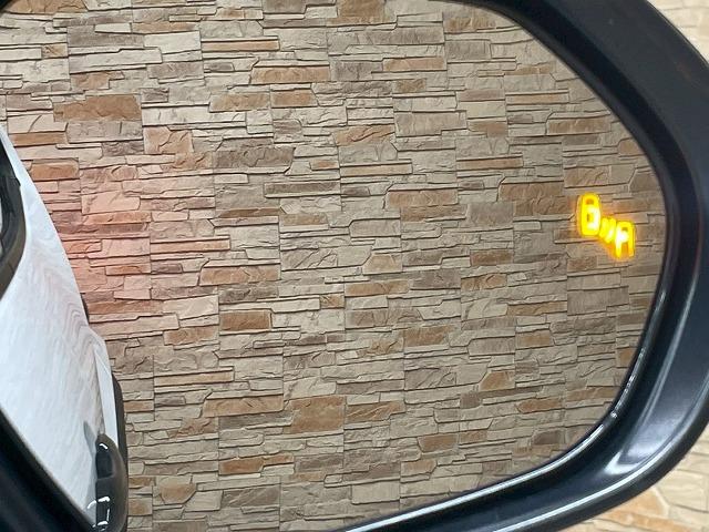 ヤリスクロス ＨＹＢＲＩＤ　Ｚ　ウルバーノ　純正ナビＴＶ　全周囲　追従クルコン　ＥＴＣ　シートヒーター　ハーフレザー　パワーシート　ＬＥＤヘッドライト　ブラインドスポットモニター　オートエアコン　オートライト　ＨＤＭＩ　オートマチックハイビーム（33枚目）