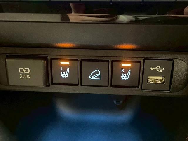 ヤリスクロス ハイブリッドＺ　４ＷＤ　モデリスタエアロ　メーカーナビ　フルセグＴＶ　全周囲モニター　ＢＳＭ　レーンアシスト　追従クルーズコントロール　電動リアゲート　パワーシート　シートヒーター　ＥＴＣ　ハーフレザーシート　ＬＥＤ（9枚目）