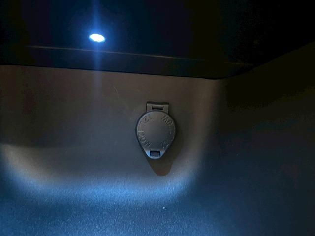 ヤリスクロス ハイブリッドＺ　４ＷＤ　モデリスタエアロ　メーカーナビ　フルセグＴＶ　全周囲モニター　ＢＳＭ　レーンアシスト　追従クルーズコントロール　電動リアゲート　パワーシート　シートヒーター　ＥＴＣ　ハーフレザーシート　ＬＥＤ（33枚目）