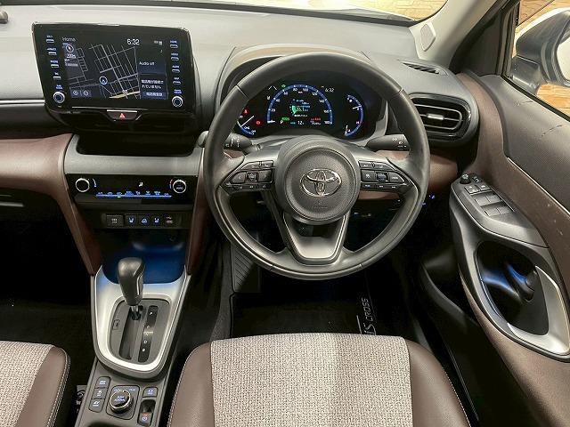 ヤリスクロス ハイブリッドＺ　４ＷＤ　モデリスタエアロ　メーカーナビ　フルセグＴＶ　全周囲モニター　ＢＳＭ　レーンアシスト　追従クルーズコントロール　電動リアゲート　パワーシート　シートヒーター　ＥＴＣ　ハーフレザーシート　ＬＥＤ（54枚目）