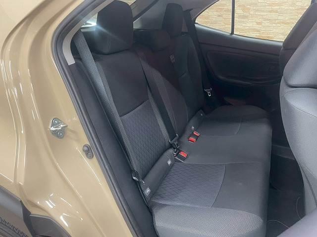 ヤリスクロス ハイブリッドＧ　純正ナビＴＶ　全周囲　追従クルコン　ＥＴＣ　ブラインドスポットモニター　ドライブレコーダー　ＵＳＢポート　オートマチックハイビーム　ステアリングリモコン　純正１６インチアルミ　ＬＥＤヘッドライト（6枚目）