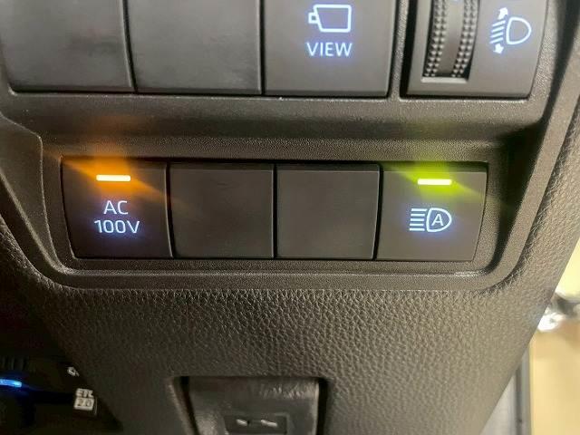 ヤリスクロス ハイブリッドＧ　純正ナビＴＶ　全周囲　追従クルコン　ＥＴＣ　ブラインドスポットモニター　ドライブレコーダー　ＵＳＢポート　オートマチックハイビーム　ステアリングリモコン　純正１６インチアルミ　ＬＥＤヘッドライト（9枚目）