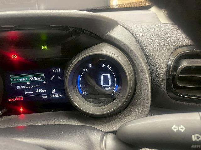 ヤリスクロス ハイブリッドＧ　純正ナビＴＶ　全周囲　追従クルコン　ＥＴＣ　ブラインドスポットモニター　ドライブレコーダー　ＵＳＢポート　オートマチックハイビーム　ステアリングリモコン　純正１６インチアルミ　ＬＥＤヘッドライト（71枚目）