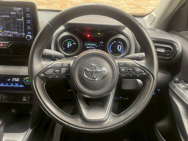 ヤリスクロス ハイブリッドＧ　純正ナビＴＶ　全周囲　追従クルコン　ＥＴＣ　ブラインドスポットモニター　ドライブレコーダー　ＵＳＢポート　オートマチックハイビーム　ステアリングリモコン　純正１６インチアルミ　ＬＥＤヘッドライト（78枚目）