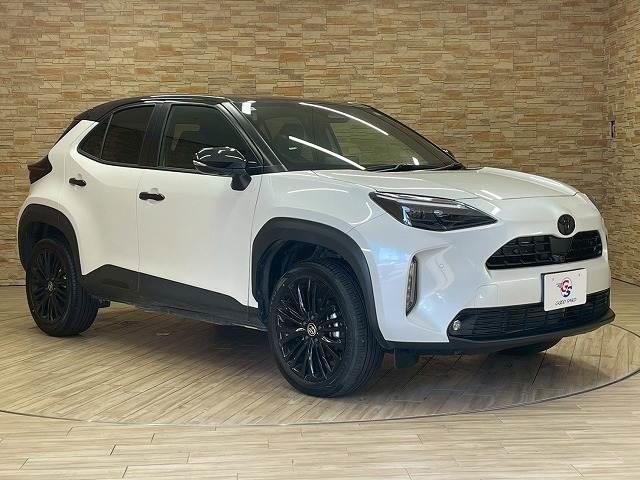 ヤリスクロス ハイブリッドＺ　ウルバーノ　純正ナビＴＶ　全周囲　ハーフレザー　ＥＴＣ　レーダークルコン　ＢＳＭ　オートマチックハイビーム　シートヒーター　ステアリングヒーター　ＬＥＤヘッド　純正１８インチアルミ　スマキープッシュ　ＨＤＭＩ（15枚目）