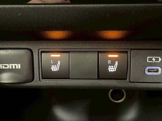 ヤリスクロス ハイブリッドＺ　ウルバーノ　純正ナビＴＶ　全周囲　ハーフレザー　ＥＴＣ　レーダークルコン　ＢＳＭ　オートマチックハイビーム　シートヒーター　ステアリングヒーター　ＬＥＤヘッド　純正１８インチアルミ　スマキープッシュ　ＨＤＭＩ（70枚目）