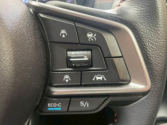 【レーダークルーズコントロール】装備で高速道路の運転も楽々です！追従型なので前の車両に合わせて速度調節ができ、渋滞などの際も楽々運転できますよ♪