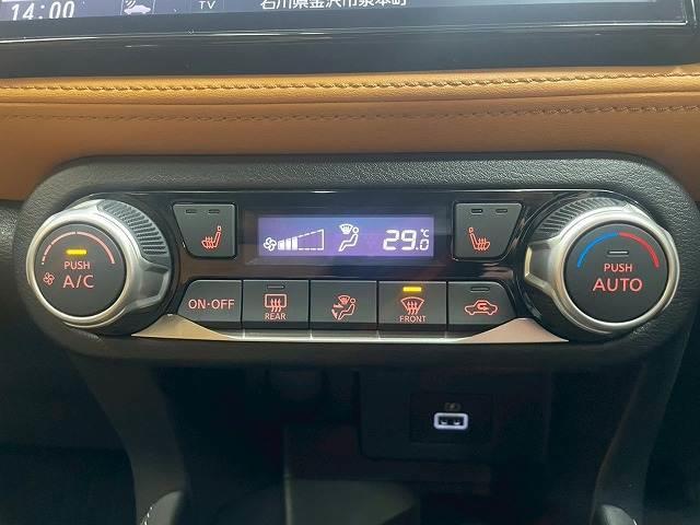 キックス Ｘ　ＦＯＵＲ　ツートーンインテリアエディション　純正ナビＴＶ　全周囲　プロパイロット　ＥＴＣ　デジタルインナーミラー　ドライブレコーダー　ＵＳＢポート　シートヒーター　オートエアコン　ＬＥＤ　純正１７インチアルミ　フォグライト　スマキープッシュ（11枚目）