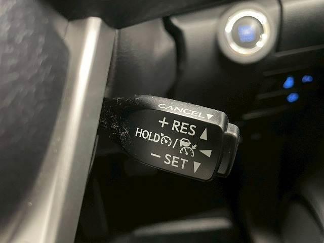 ハイラックス Ｚ　４ＷＤ　ディーゼル　純正ナビ　バックカメラ　ＥＴＣ　フルセグＴＶ　スマートキー　ＬＥＤヘッドライト　ダウンヒルアシストコントロール　スマートキー　プッシュスタート　純正１７インチＡＷ　切り替え４ＷＤ（10枚目）