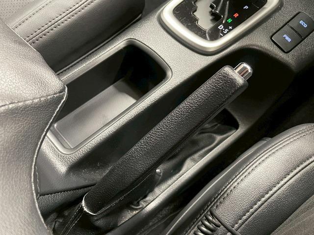 ハイラックス Ｚ　４ＷＤ　ディーゼル　純正ナビ　バックカメラ　ＥＴＣ　フルセグＴＶ　スマートキー　ＬＥＤヘッドライト　ダウンヒルアシストコントロール　スマートキー　プッシュスタート　純正１７インチＡＷ　切り替え４ＷＤ（49枚目）