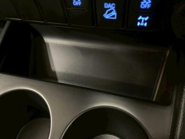 ハイラックス Ｚ　４ＷＤ　ディーゼル　純正ナビ　バックカメラ　ＥＴＣ　フルセグＴＶ　スマートキー　ＬＥＤヘッドライト　ダウンヒルアシストコントロール　スマートキー　プッシュスタート　純正１７インチＡＷ　切り替え４ＷＤ（53枚目）