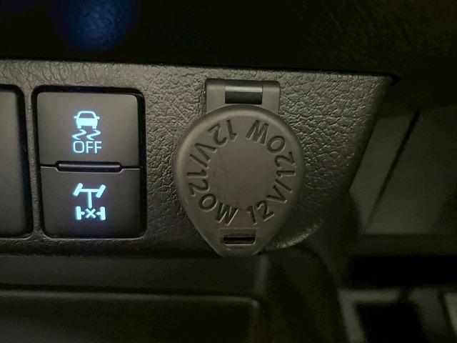 ハイラックス Ｚ　４ＷＤ　ディーゼル　純正ナビ　バックカメラ　ＥＴＣ　フルセグＴＶ　スマートキー　ＬＥＤヘッドライト　ダウンヒルアシストコントロール　スマートキー　プッシュスタート　純正１７インチＡＷ　切り替え４ＷＤ（55枚目）