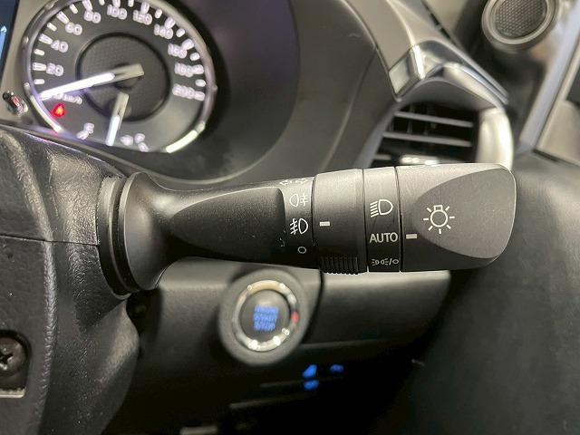 ハイラックス Ｚ　４ＷＤ　ディーゼル　純正ナビ　バックカメラ　ＥＴＣ　フルセグＴＶ　スマートキー　ＬＥＤヘッドライト　ダウンヒルアシストコントロール　スマートキー　プッシュスタート　純正１７インチＡＷ　切り替え４ＷＤ（61枚目）