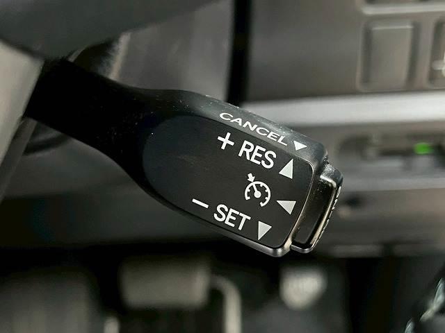 ノア ハイブリッドＳｉ　ダブルバイビーＩＩ　純正１０インチナビＴＶ　後席フリップダウン　スマートキープッシュスタート　クルーズコントロール　シートヒーター　ドライブレコーダー　ビルトインＥＴＣ　両側電動スライド　純正１６インチアルミ　ＬＥＤ（7枚目）