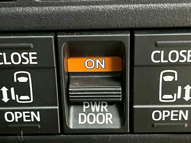 ノア ハイブリッドＳｉ　ダブルバイビーＩＩ　純正１０インチナビＴＶ　後席フリップダウン　スマートキープッシュスタート　クルーズコントロール　シートヒーター　ドライブレコーダー　ビルトインＥＴＣ　両側電動スライド　純正１６インチアルミ　ＬＥＤ（11枚目）