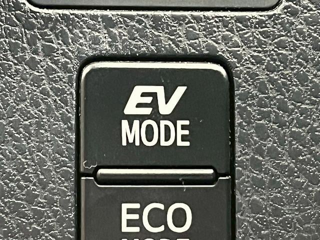 ノア ハイブリッドＳｉ　ダブルバイビーＩＩ　純正１０インチナビＴＶ　後席フリップダウン　スマートキープッシュスタート　クルーズコントロール　シートヒーター　ドライブレコーダー　ビルトインＥＴＣ　両側電動スライド　純正１６インチアルミ　ＬＥＤ（27枚目）