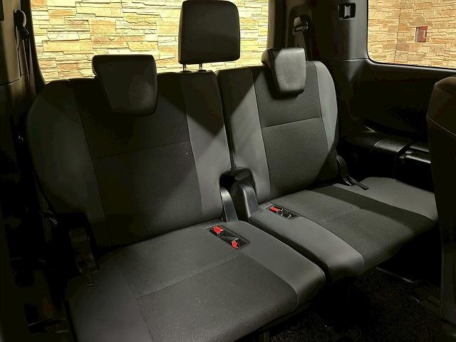 ノア ハイブリッドＳｉ　ダブルバイビーＩＩ　純正１０インチナビＴＶ　後席フリップダウン　スマートキープッシュスタート　クルーズコントロール　シートヒーター　ドライブレコーダー　ビルトインＥＴＣ　両側電動スライド　純正１６インチアルミ　ＬＥＤ（45枚目）