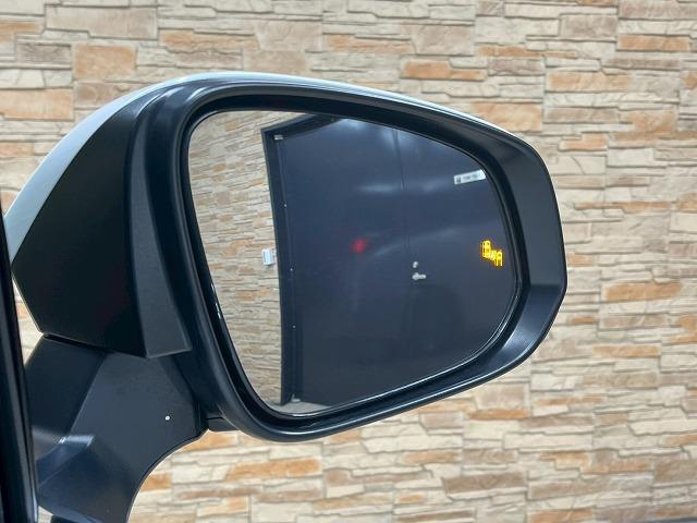 アルファードハイブリッド Ｚ　メーカーナビＴＶ　左右独立ムーンルーフ　レザーシート　シートヒーター　シートベンチレーション　ＨＵＳ　ＢＳＭ　ＨＤＭＩ　デジタルインナーミラー　ＥＴＣ　ＡＣ１００Ｖ　レーダークルコン　電動リアゲート（42枚目）