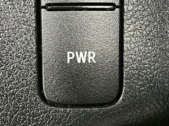 ハイラックス Z GRスポーツ 4WD GRスポーツグリル 軽油 メーカーナビ 全周囲 BSM ETC パドルシフト クリアランスソナー 追従クルコン パワーシート 純正18インチアルミ 2WD4WD切替 ヒルディセントコントロール(26枚目)