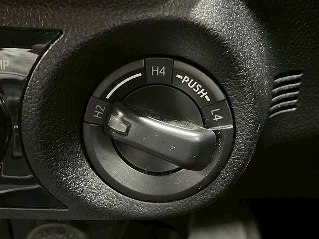 ハイラックス Z GRスポーツ 4WD GRスポーツグリル 軽油 メーカーナビ 全周囲 BSM ETC パドルシフト クリアランスソナー 追従クルコン パワーシート 純正18インチアルミ 2WD4WD切替 ヒルディセントコントロール(34枚目)