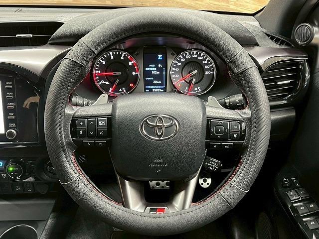 ハイラックス Z GRスポーツ 4WD GRスポーツグリル 軽油 メーカーナビ 全周囲 BSM ETC パドルシフト クリアランスソナー 追従クルコン パワーシート 純正18インチアルミ 2WD4WD切替 ヒルディセントコントロール(62枚目)