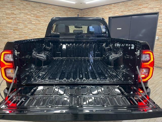 ハイラックス Z GRスポーツ 4WD GRスポーツグリル 軽油 メーカーナビ 全周囲 BSM ETC パドルシフト クリアランスソナー 追従クルコン パワーシート 純正18インチアルミ 2WD4WD切替 ヒルディセントコントロール(66枚目)