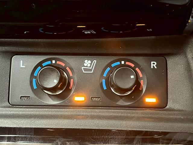 ヴェルファイアハイブリッド ZR 4WD JBLサウンドメーカーナビ 追従クルーズコントロール BSM LED 電動スライドドア シートヒーター シートベンチレーション デジタルインナーミラー オートハイビーム ダブルエアコン(9枚目)