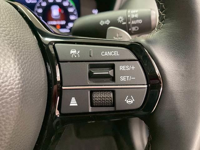 ＺＲ－Ｖ ｅ：ＨＥＶ　Ｚ　４ＷＤ　９型ナビ　ＢＯＳＥ　全周囲　革　フルセグＴＶ　ワイパーデアイサ―　シートヒーター　ワイヤレス充電　シートメモリー　ドラレコ　ＥＴＣ　ＬＥＤヘッドライト　電動リアゲート　純正アルミホイール（9枚目）