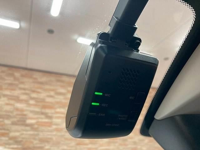 ＺＲ－Ｖ ｅ：ＨＥＶ　Ｚ　４ＷＤ　９型ナビ　ＢＯＳＥ　全周囲　革　フルセグＴＶ　ワイパーデアイサ―　シートヒーター　ワイヤレス充電　シートメモリー　ドラレコ　ＥＴＣ　ＬＥＤヘッドライト　電動リアゲート　純正アルミホイール（12枚目）